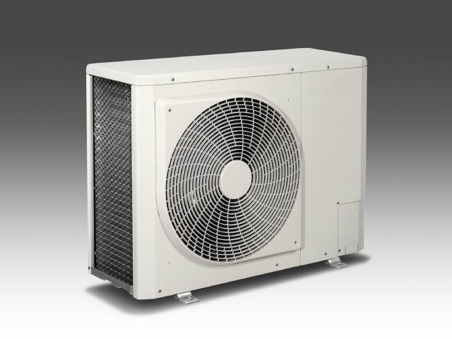 Comparatif PAC air/eau vs géothermie : performance et contraintes